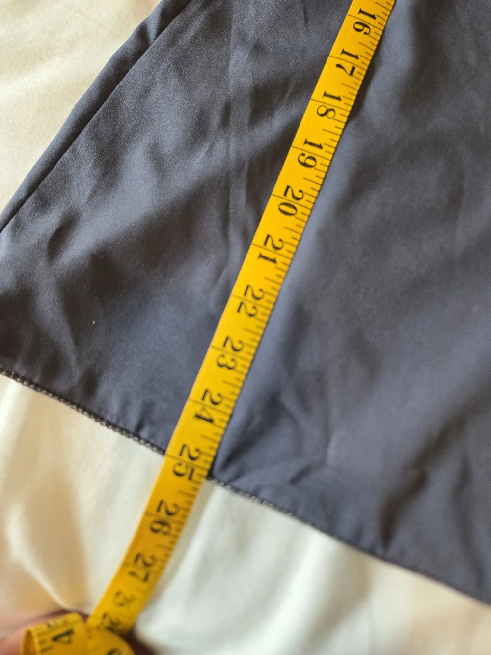 Banana Republic Ruffle Sleeve Shell In Gray - Picture 3 of 9